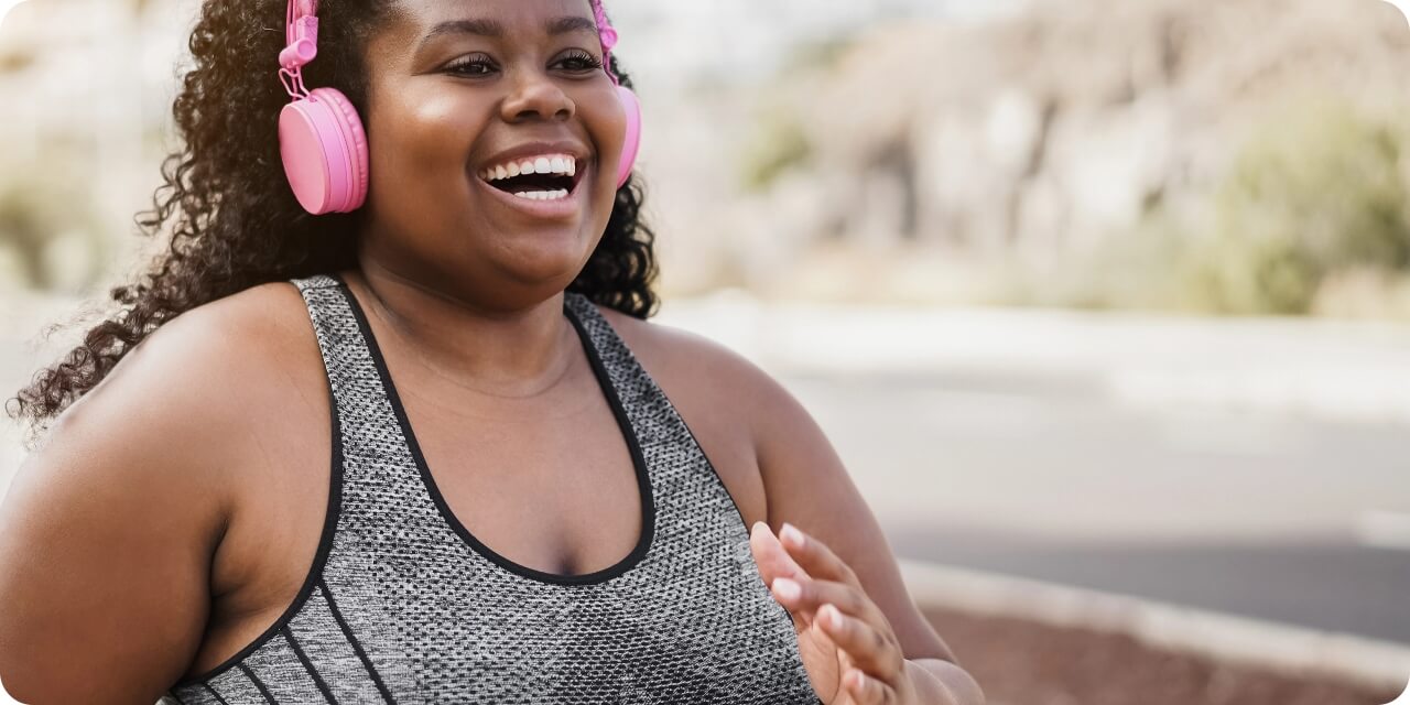 curvy-african-woman-jogging-outdoor-at-city-park-2021-09-02-10-34-26-utc
